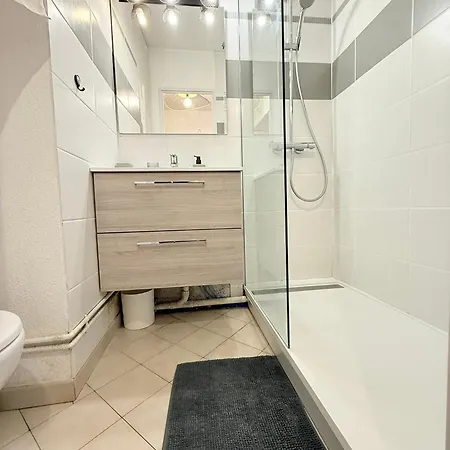 Ponant La Grande Motte Cosy Studio 4 pers Parking gratuit,Climatisation, accès piscine résidence, Golf, Plage * La Grande-Motte