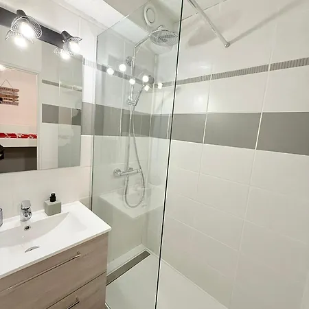 Ponant La Grande Motte Cosy Studio 4 pers Parking gratuit,Climatisation, accès piscine résidence, Golf, Plage * La Grande-Motte