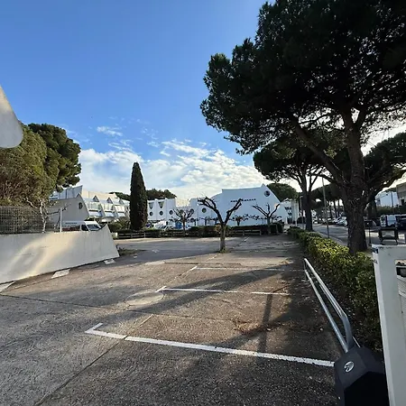Ponant La Grande Motte Cosy Studio 4 pers Parking gratuit,Climatisation, accès piscine résidence, Golf, Plage